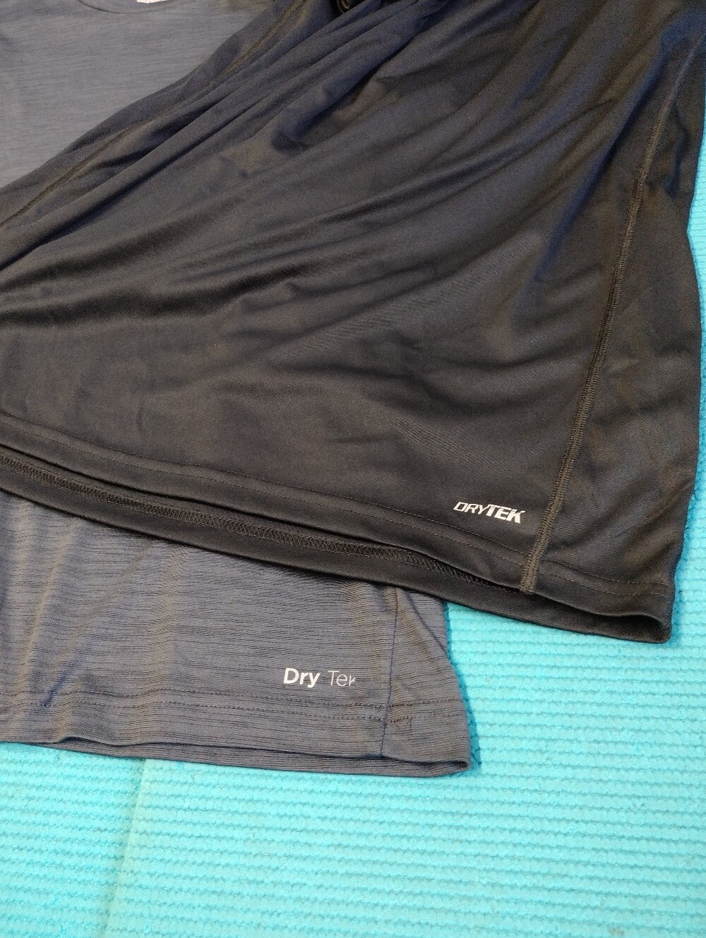 Tek Gear Dry-Tek Set Of 2 Men's Short Sleeve Athletic T-Shirt Crew Neck - XL - Picture 4 of 7